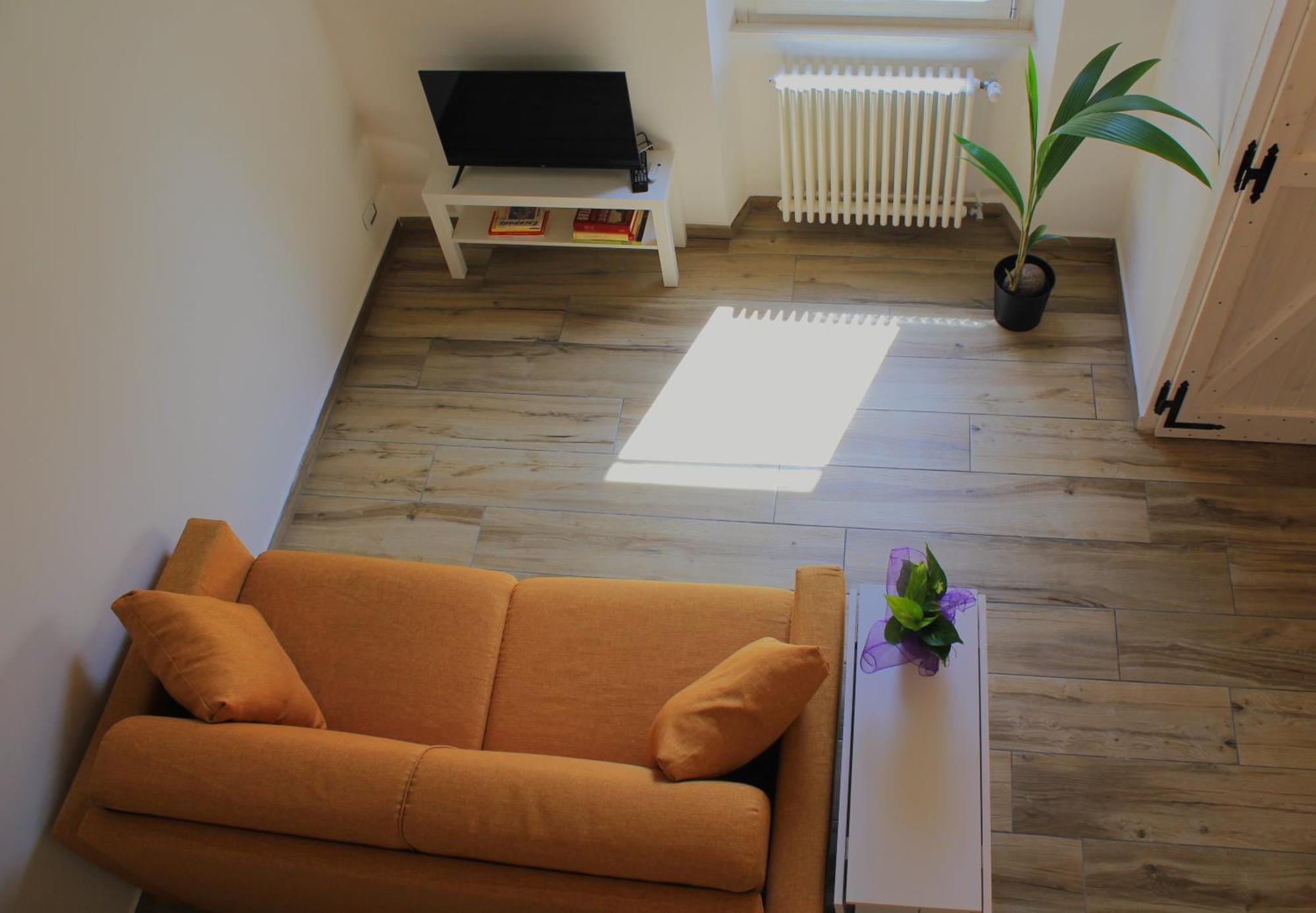Epirhome, Tra Colosseo E Porta Santa Roma